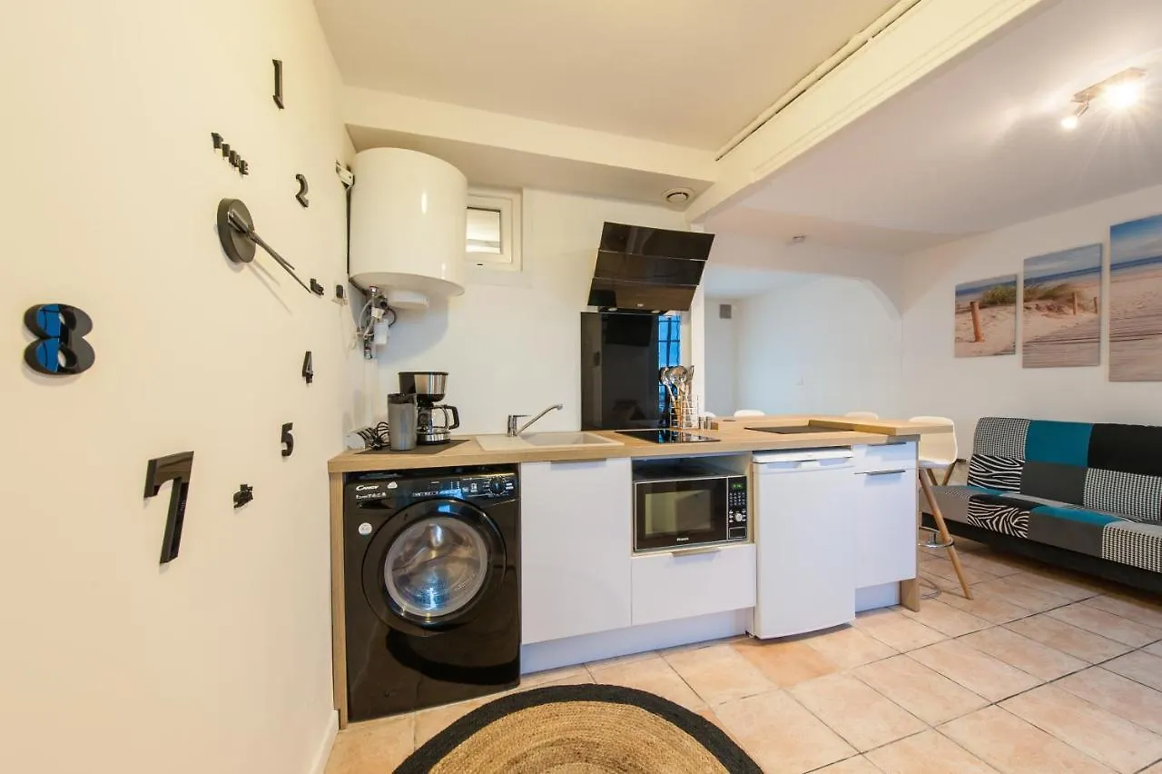 Appartement Beautiful Renovated Studio With View- Old Hyères Frankrijk
